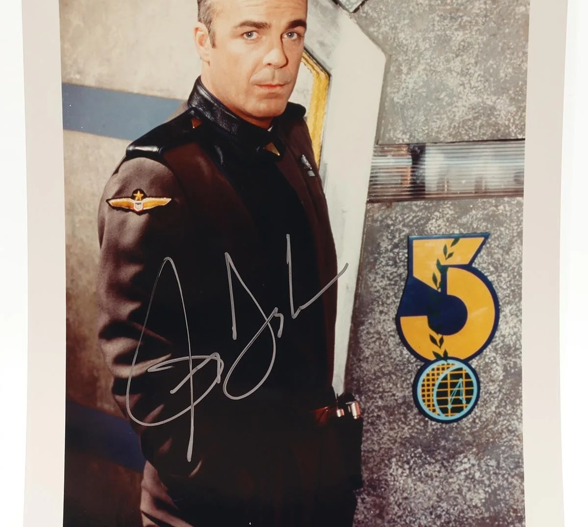 Jerry Doyle — Michael Garibaldi Babylon 5 Jerry Doyle AUTOGRAPHED 8x10 Photo, image 3