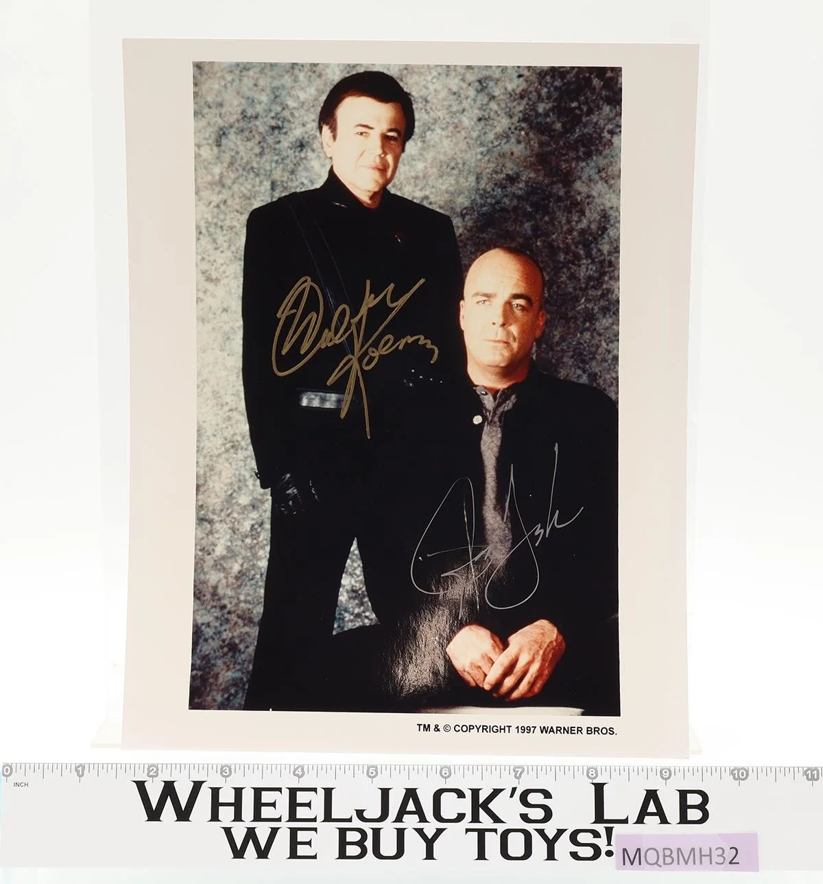 Walter Koenig — Alfred Bester / Michael Garibaldi Babylon 5 Doyle/Koenig AUTOGRAPHED 8x10 Photo