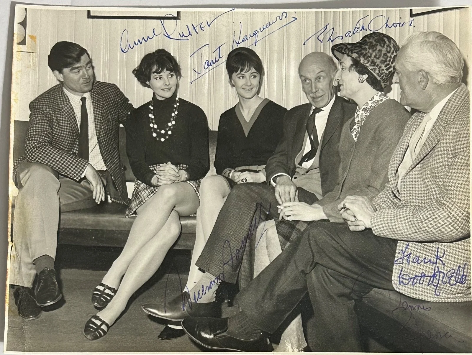 CROSSROADS CAST SIGNED PHOTO—RUCKER—HARGREAVES—CROFT—AVENELL—WOODFIELD—SPENCER, изображение 3