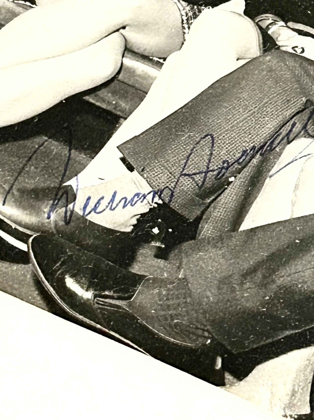 CROSSROADS CAST SIGNED PHOTO—RUCKER—HARGREAVES—CROFT—AVENELL—WOODFIELD—SPENCER, изображение 4