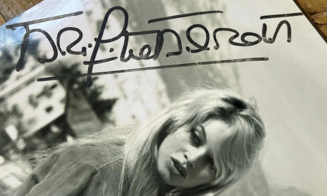 Brigitte Bardot — BRIGITTE BARDOT French Actress, Singer Signed Autograph Photo 8x10 Black & White, изображение 2