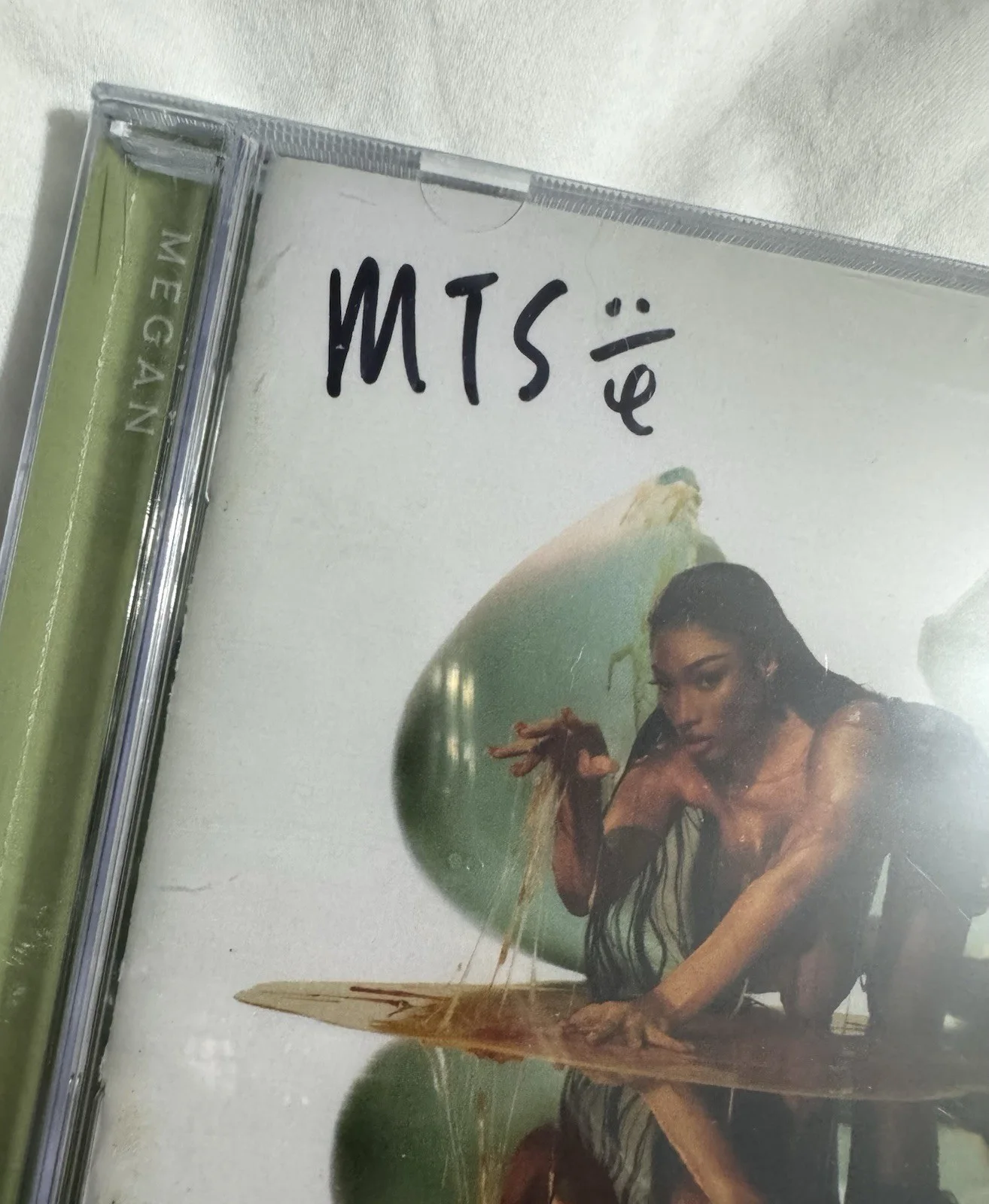 Megan Thee Stallion CD (white edition) with Signed booklet- NEW! Sealed!, image 2