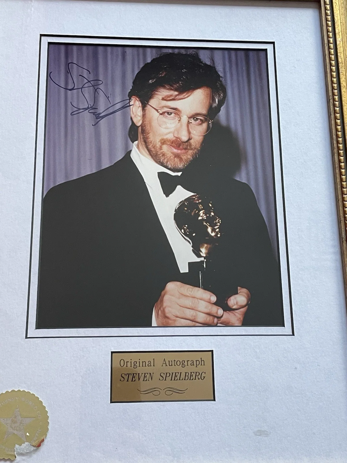 Steven Spielberg — Director Steven Spielberg Autographed Photo with Disney Authentication COA, изображение 2