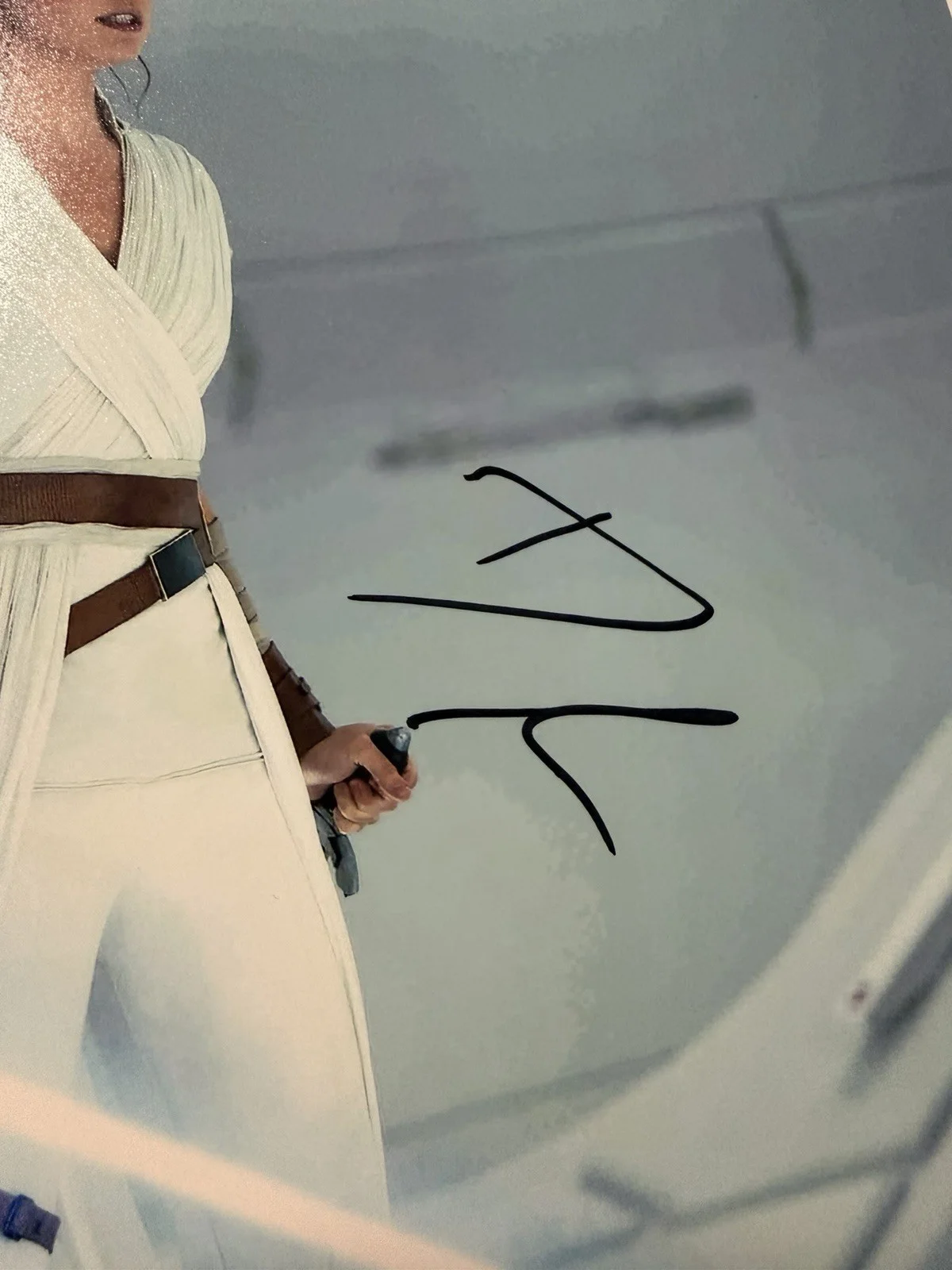 Daisy Ridley — Daisy Ridley signed Star Wars photo 8x10 autographed no coa, изображение 2