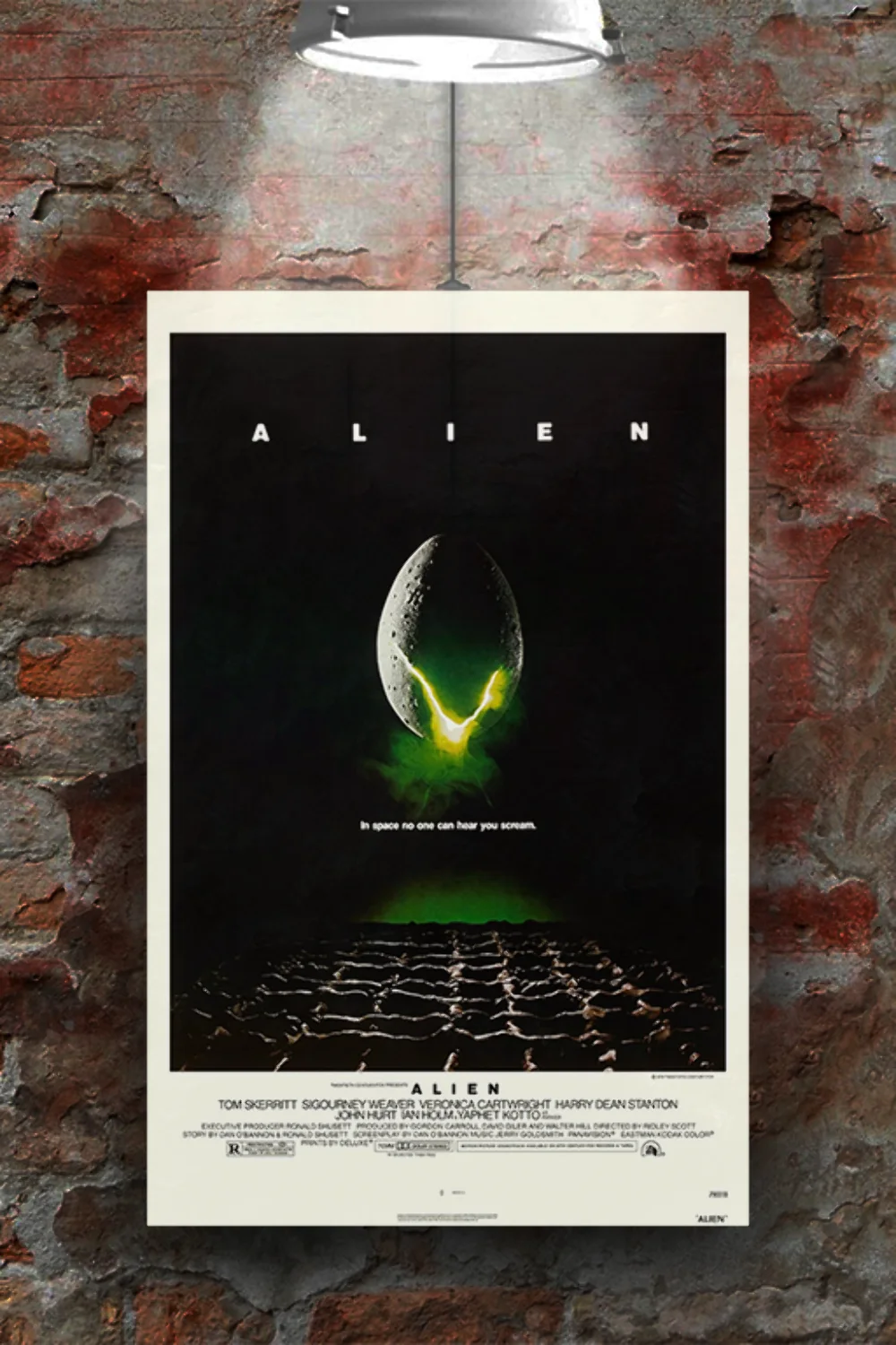 Alien Sigourney Weaver Premium Gloss Poster | Sci-Fi Film Merch | Alien Movie Fa, изображение 2