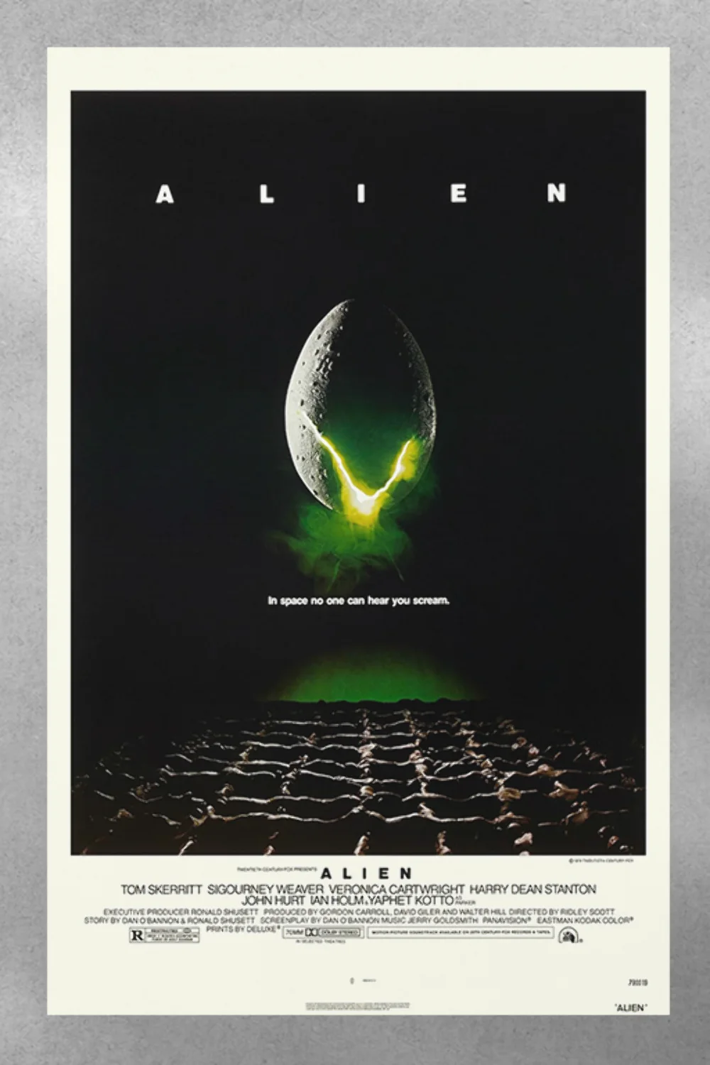 Alien Sigourney Weaver Premium Gloss Poster | Sci-Fi Film Merch | Alien Movie Fa, изображение 3