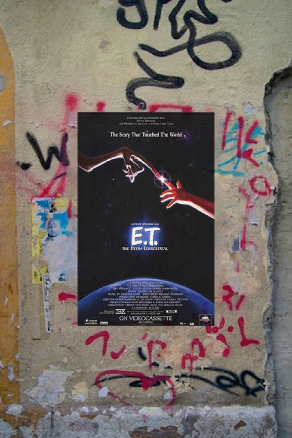 ET Henry Thomas Gloss Poster | Sci-Fi Movie Art Print | Retro Film Wall Decor |, изображение 4