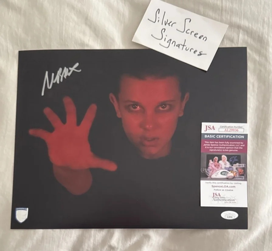 MILLIE BOBBY BROWN autograph ACOA signed 8x10 photography — MILLIE BOBBY BROWN autograph JSA COA signed 11x14 photography Stranger Things, изображение 2