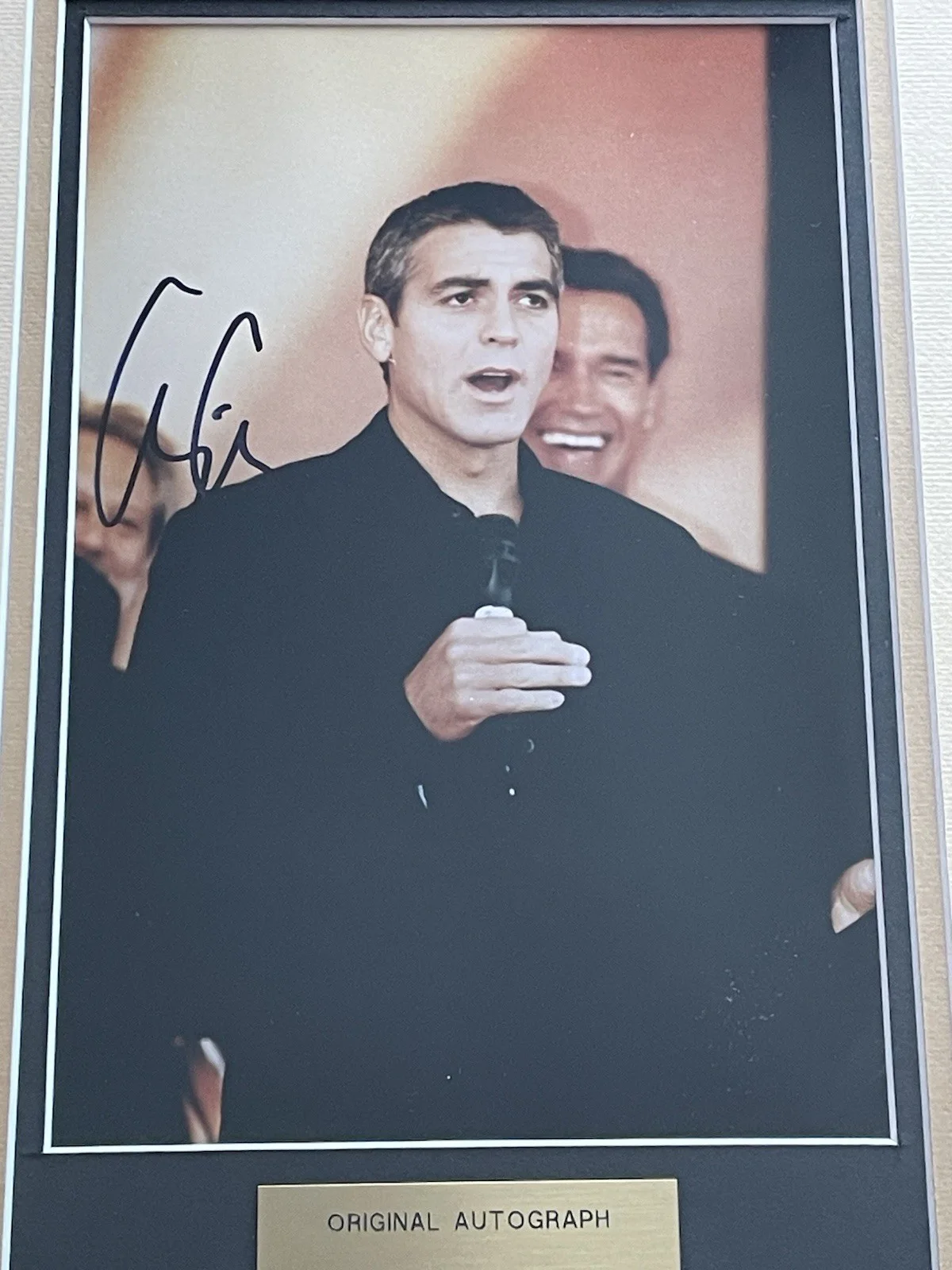 George Clooney — George Clooney Autographed Photo with Disney Authentication COA, image 5