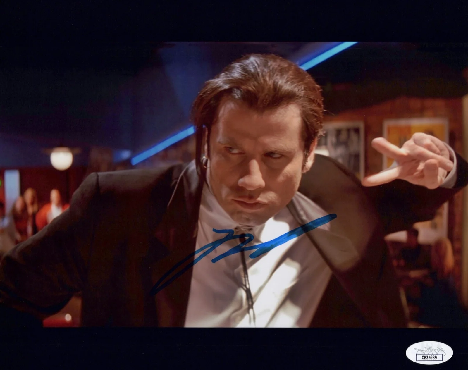 JOHN TRAVOLTA — John Travolta signed "PULP FICTION" 8x10 Photo e AUTOGRAPH Vincent Dance JSA COA, image 4
