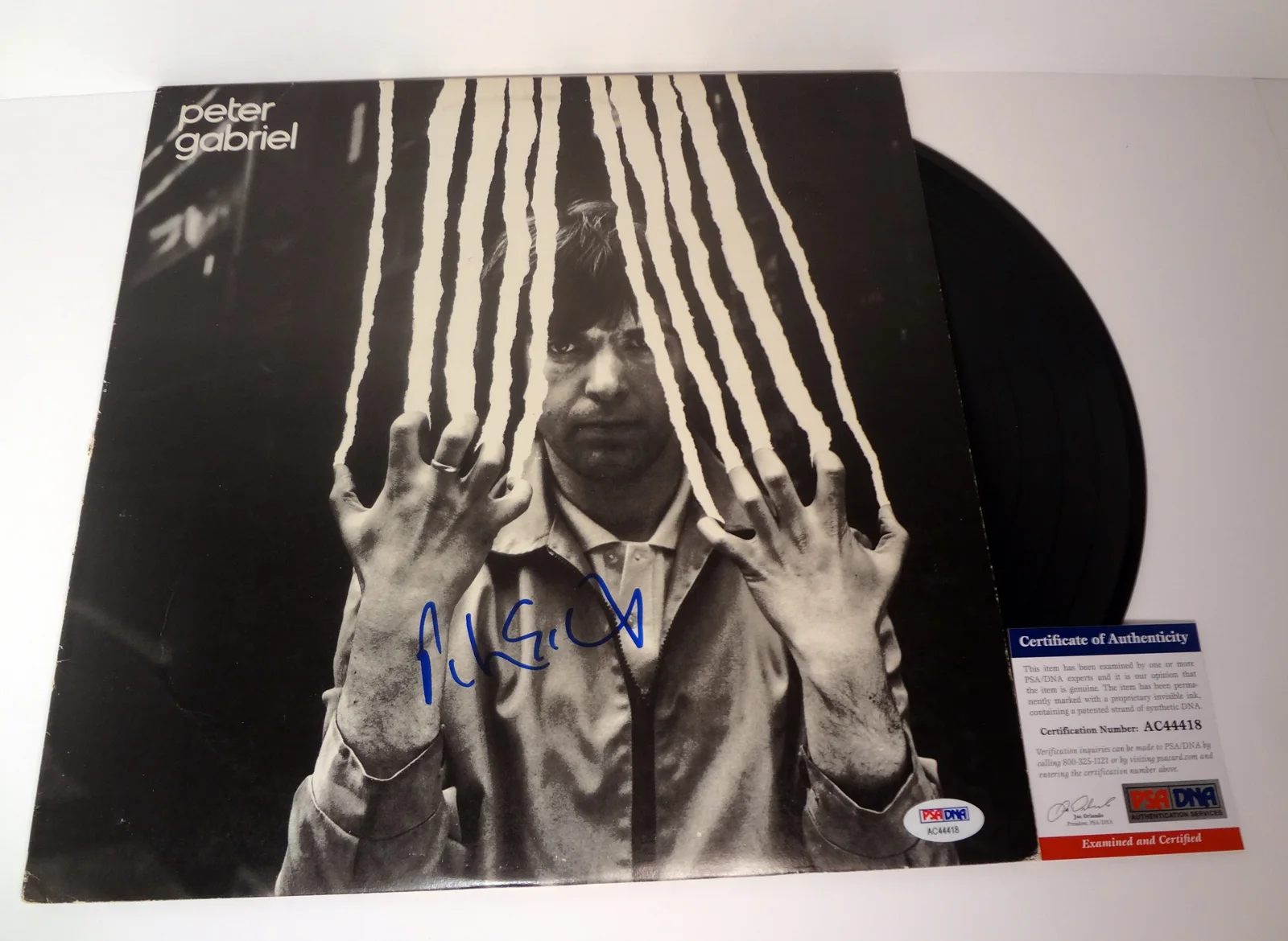 Peter Gabriel — Peter Gabriel Genesis Signed Autograph Vinyl Record Album PSA/DNA COA