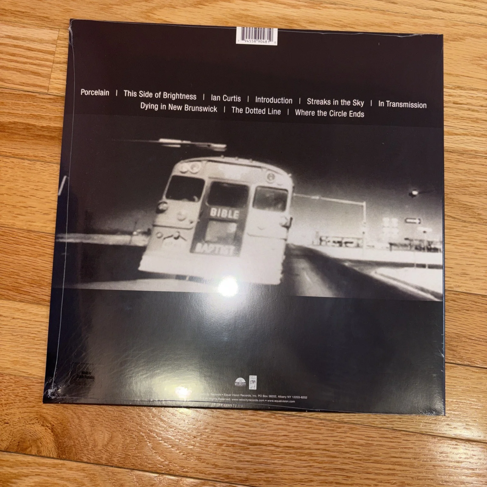 THURSDAY- Waiting Autographed Album Unopened From Crossroads Garwood LIMITED ED, изображение 5