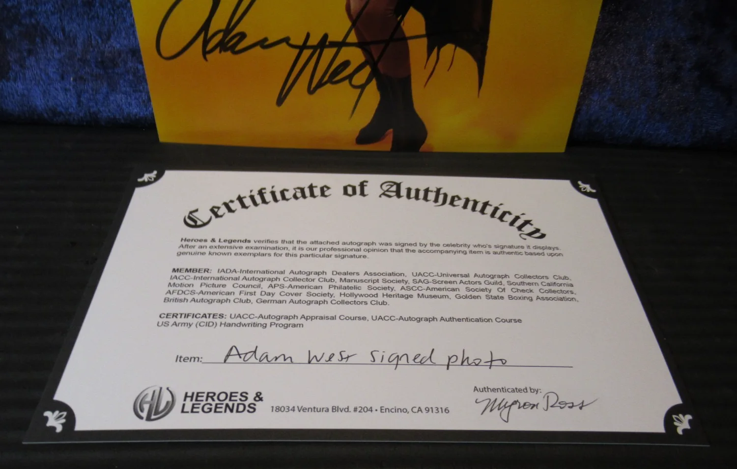 ADAM WEST — ADAM WEST - BATMAN 1960'S TV SIGNED 8"X10" PHOTO AUTOGRAPHED W COA, image 4