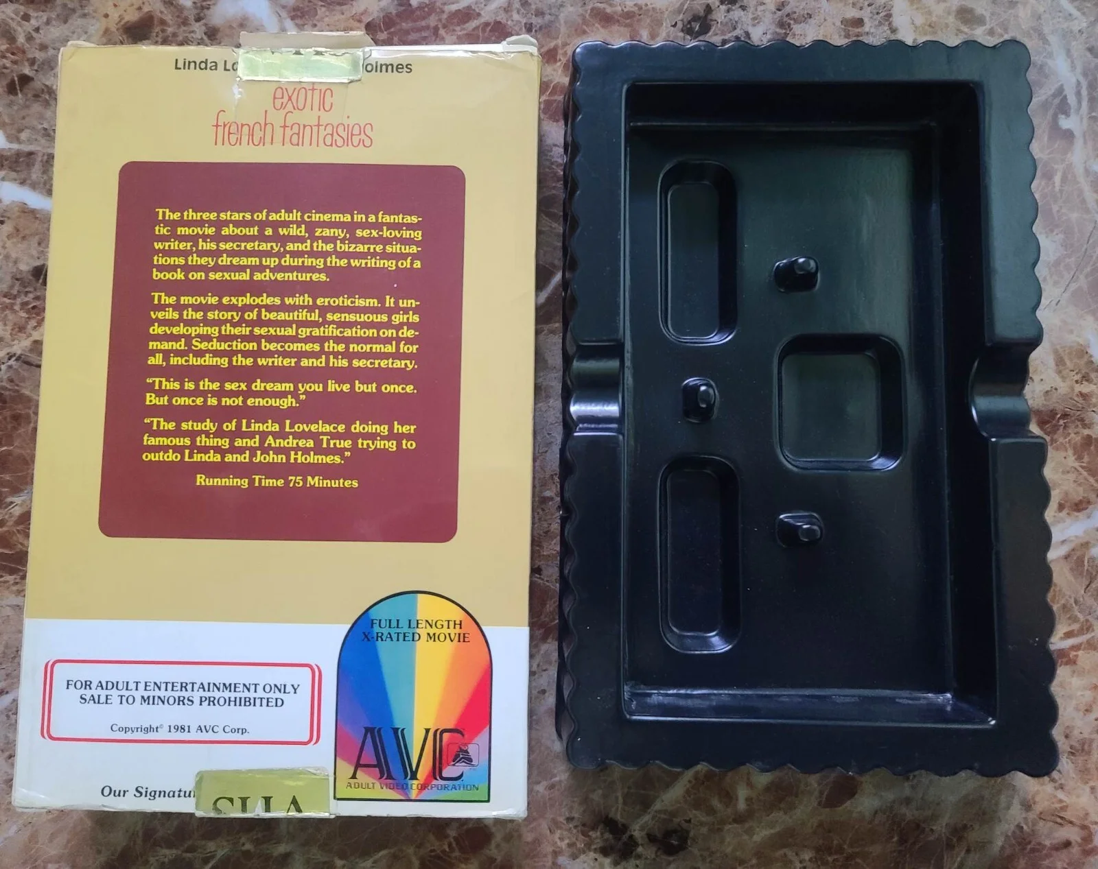 RARE: Linda Lovelace Adult Film Star Signed/Autographed VHS Box Cover, изображение 4