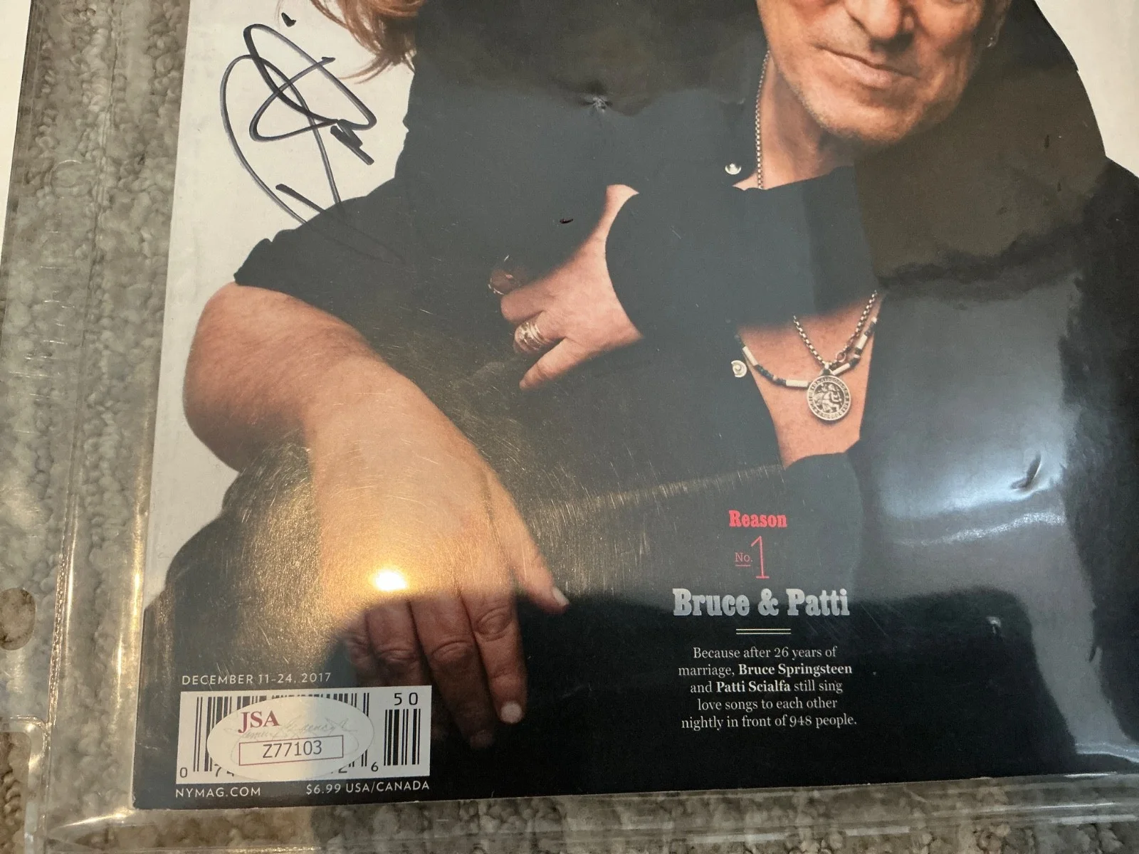 Bruce Springsteen — Bruce Springsteen Patti Scialfa Signed Autograph New York Magazine JSA LOA, image 4