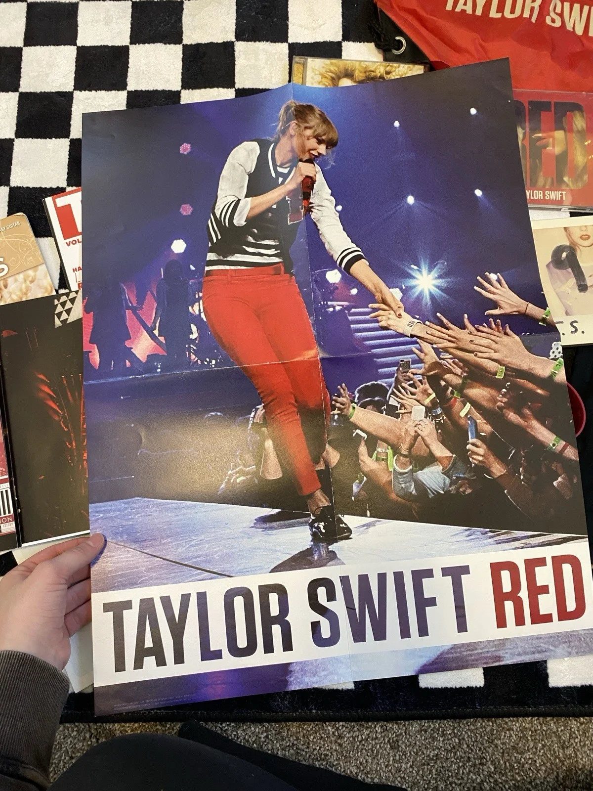 Taylor Swift Lot Of CD's Books And Merch, image 5