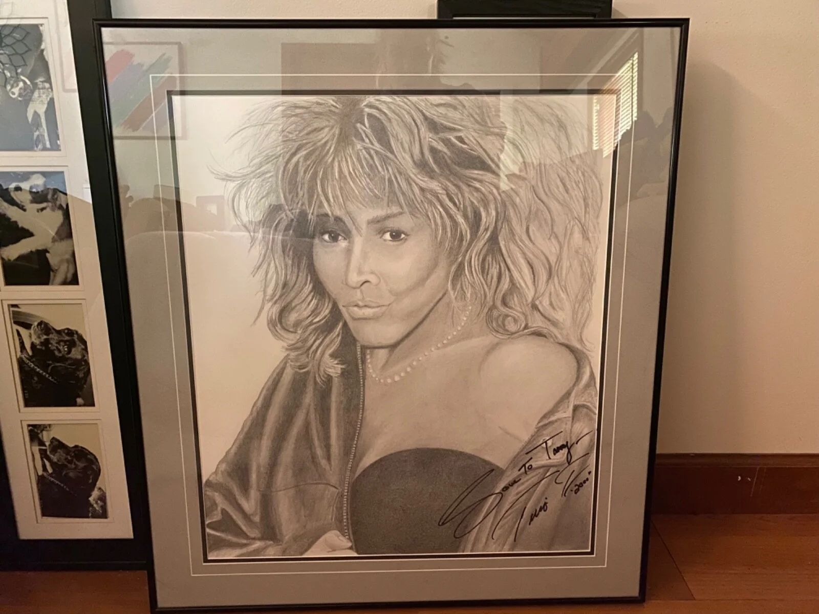 🔥TINA TURNER AUTOGRAPHED PENCIL AND GRAPHITE SKETCH HUGE AND ONLY ONE., image 3