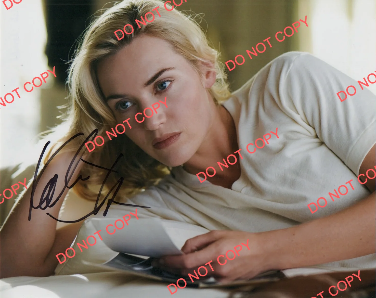 Kate Winslet — KATE WINSLET signed REVOLUTIONARY ROAD 8x10 photo AUTOGRAPH ACOA cert Titanic