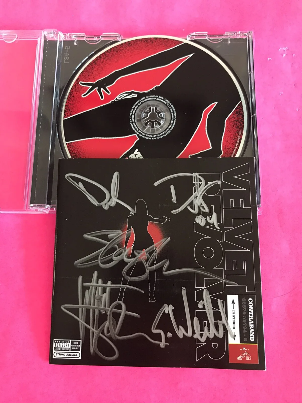 VELVET REVOLVER GUNS N ROSES SIGNED CONTRABAND CD SCOTT WEILAND SLASH DUFF, изображение 2