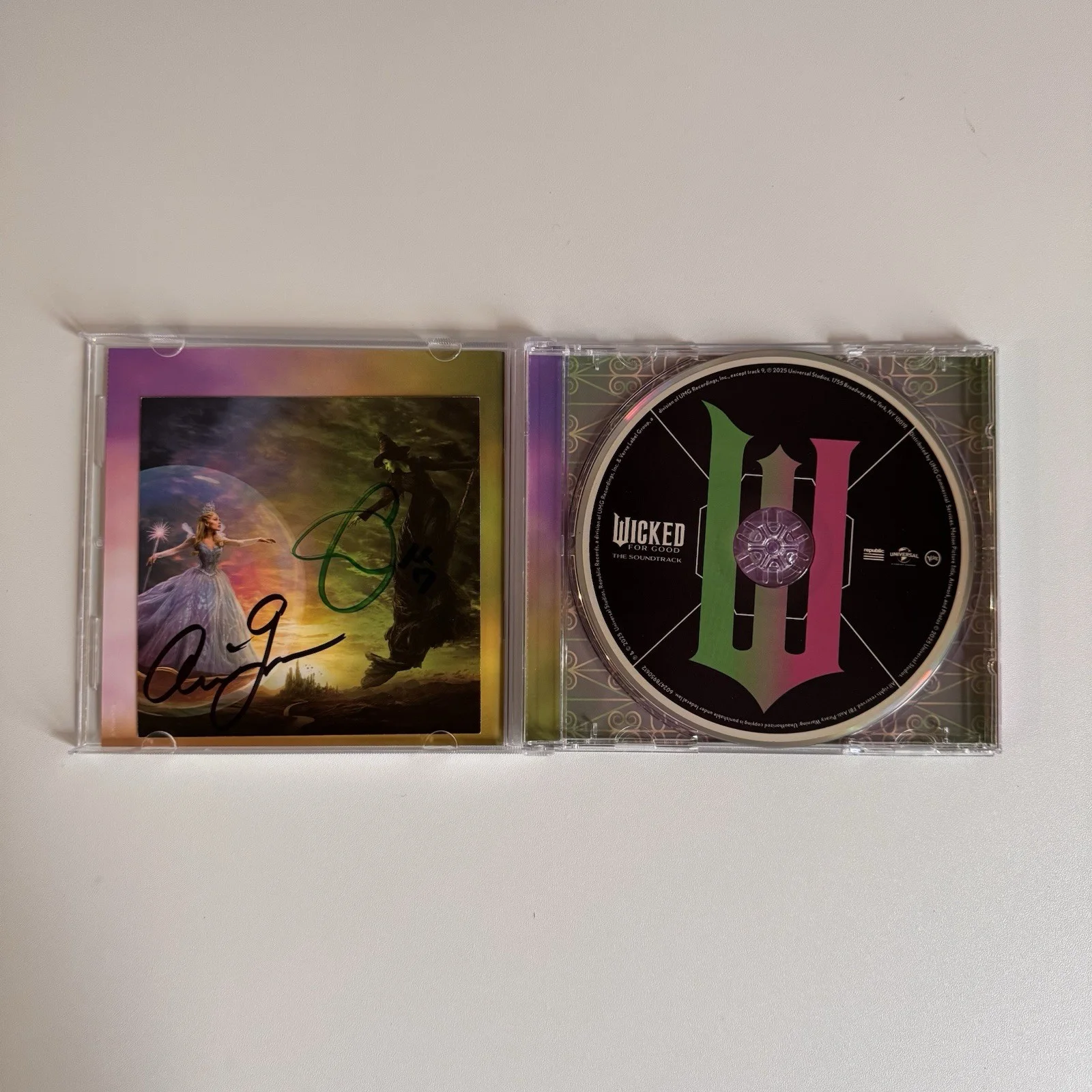 Wicked: For Good The Soundtrack CD signed insert w/ FULL SIG, image 2