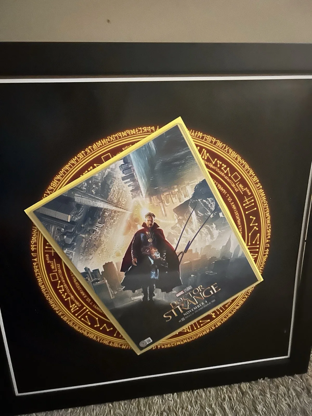 Doctor Strange Marvel Studios Original Autographed Movies Poster Collectible, изображение 3