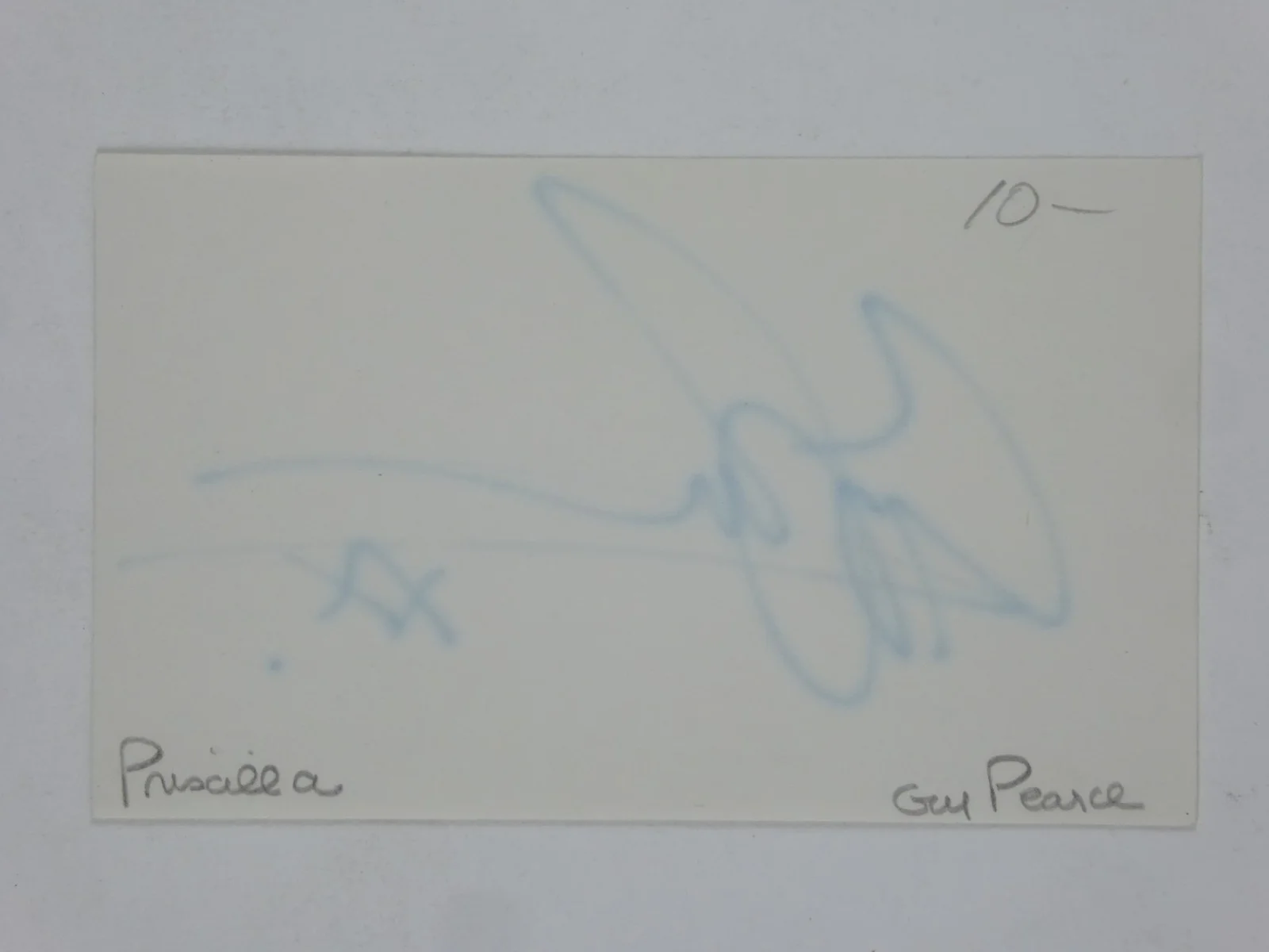 Guy Pearce — Guy Pearce Hand Signed Autographed 3x5 Index Card Actor Memento, image 2