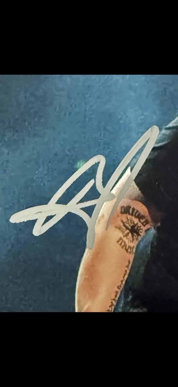 Shinedown Frontman Brent Smith Signed Autographed Photo *Proof Of Signing, изображение 2