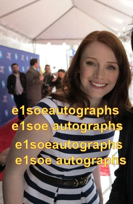 bryce dallas howard — Bryce Dallas Howard signed 8x10 photo - Proof - Jurassic World, Terminator, изображение 3