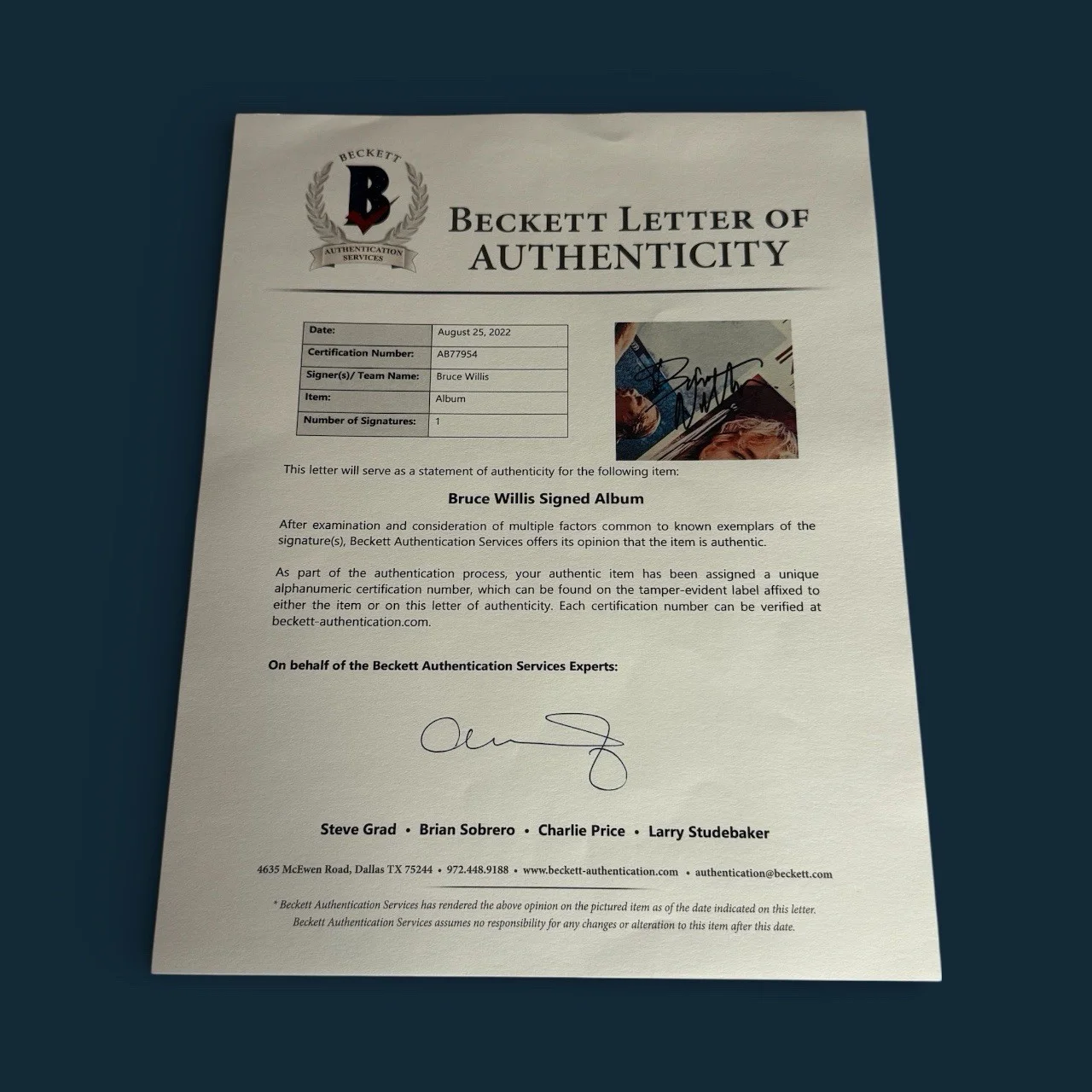 Bruce Willis — BRUCE WILLIS SIGNED LASERDISC BECKETT LOA, image 2