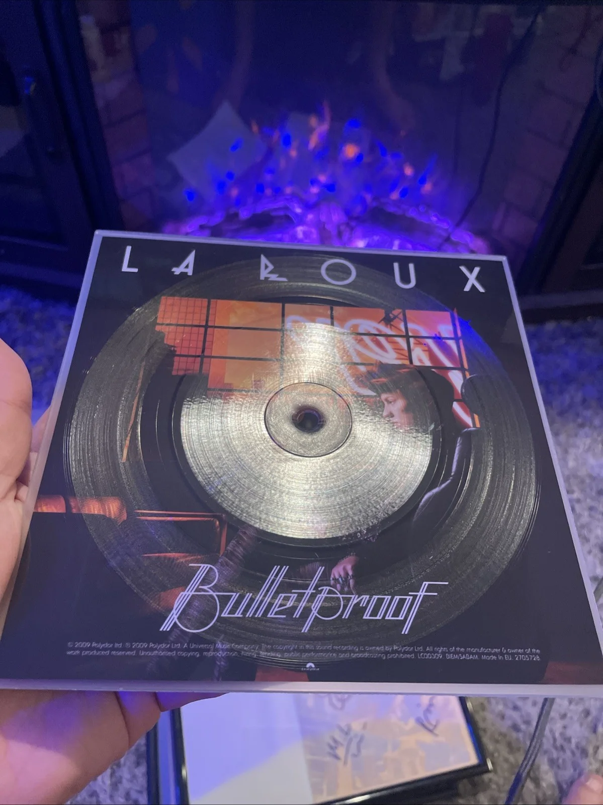 La Roux Bulletproof #1021 Autographed 45 Picture Record COA, image 5