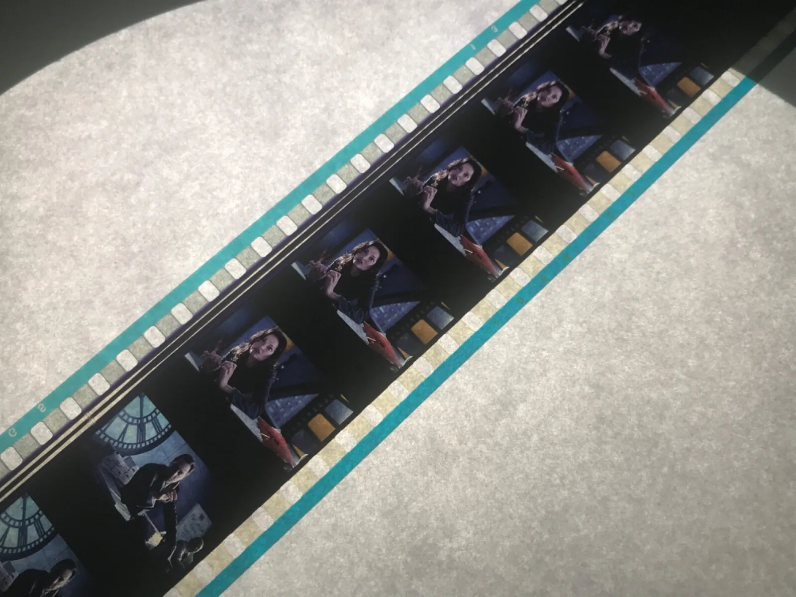 35mm Movie Film Cell Cinema Trailer Reel 1990's ADVERTS COMMERCIALS COMPILATION, изображение 5