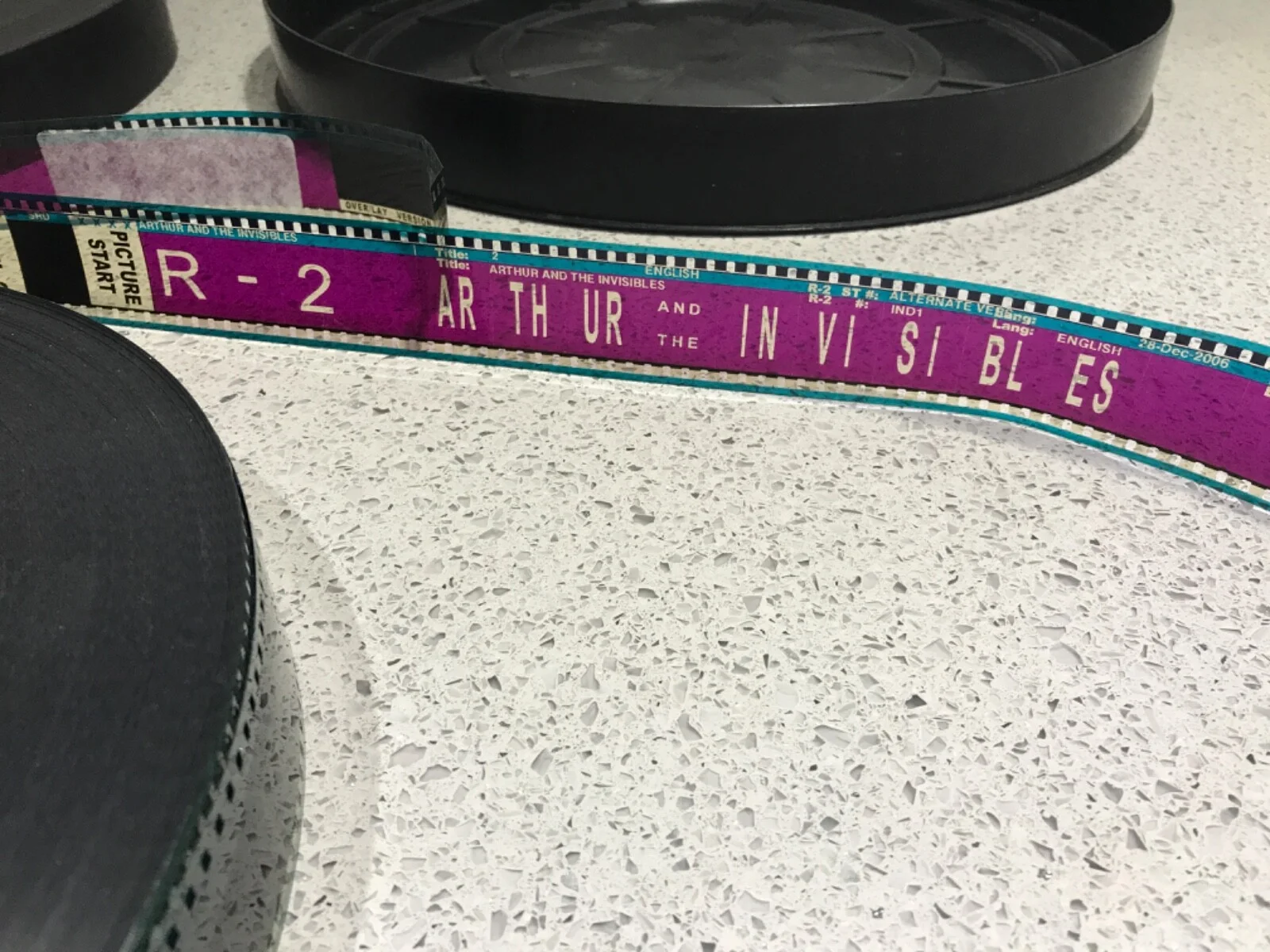 35mm Movie Film Cell Cinema Reel no. 2 - ARTHUR AND THE INVISIBLES - Mia Farrow, изображение 2