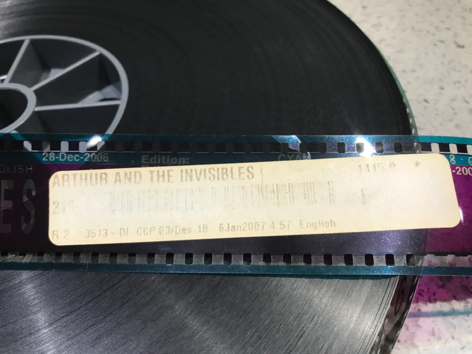35mm Movie Film Cell Cinema Reel no. 2 - ARTHUR AND THE INVISIBLES - Mia Farrow, изображение 3