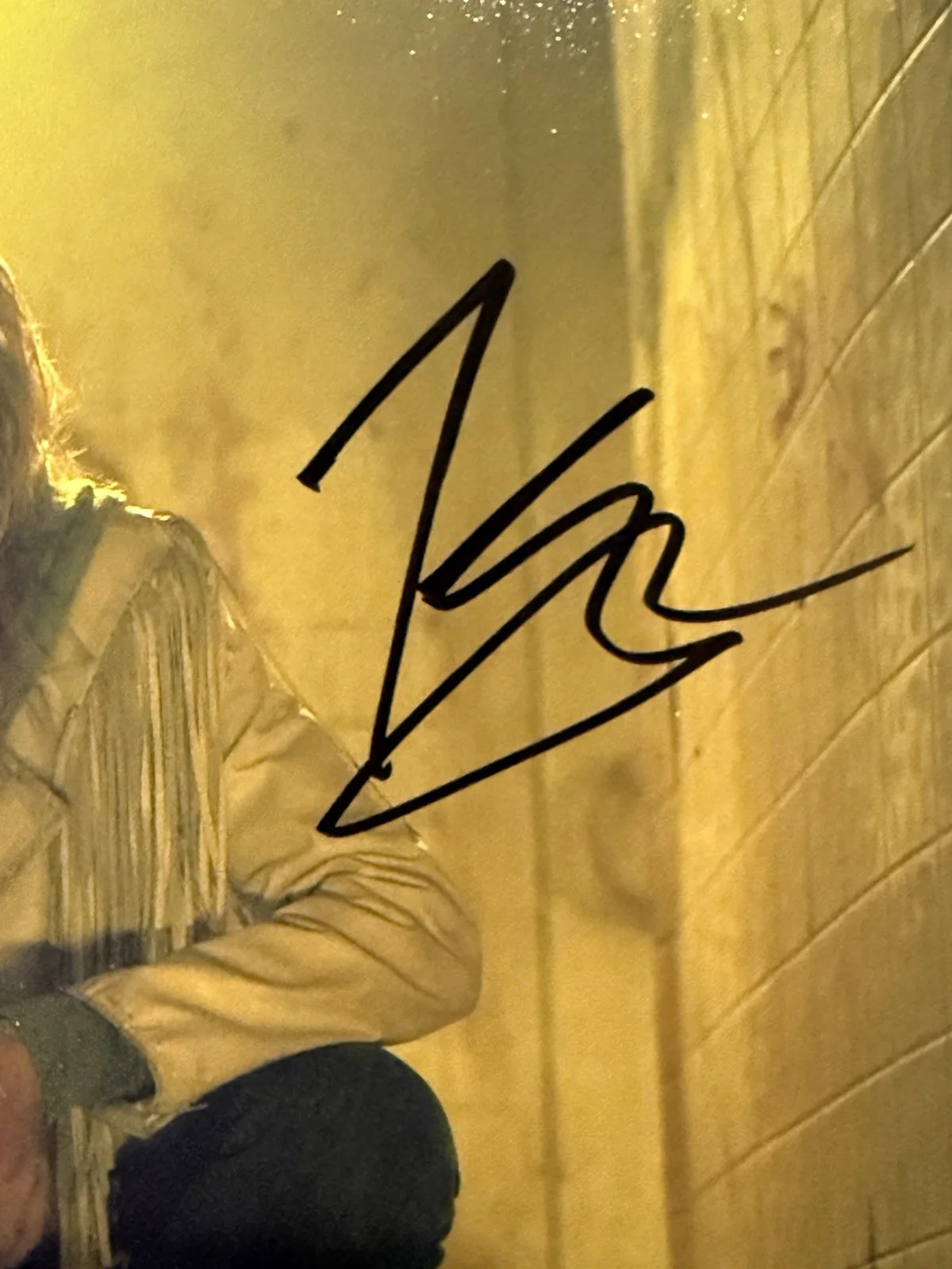 Kiernan Shipka — KIERNAN SHIKPA SIGNED 8x10 AUTOGRAPH TOTALLY KILLER PHOTO BECKETT BQ95757, изображение 2