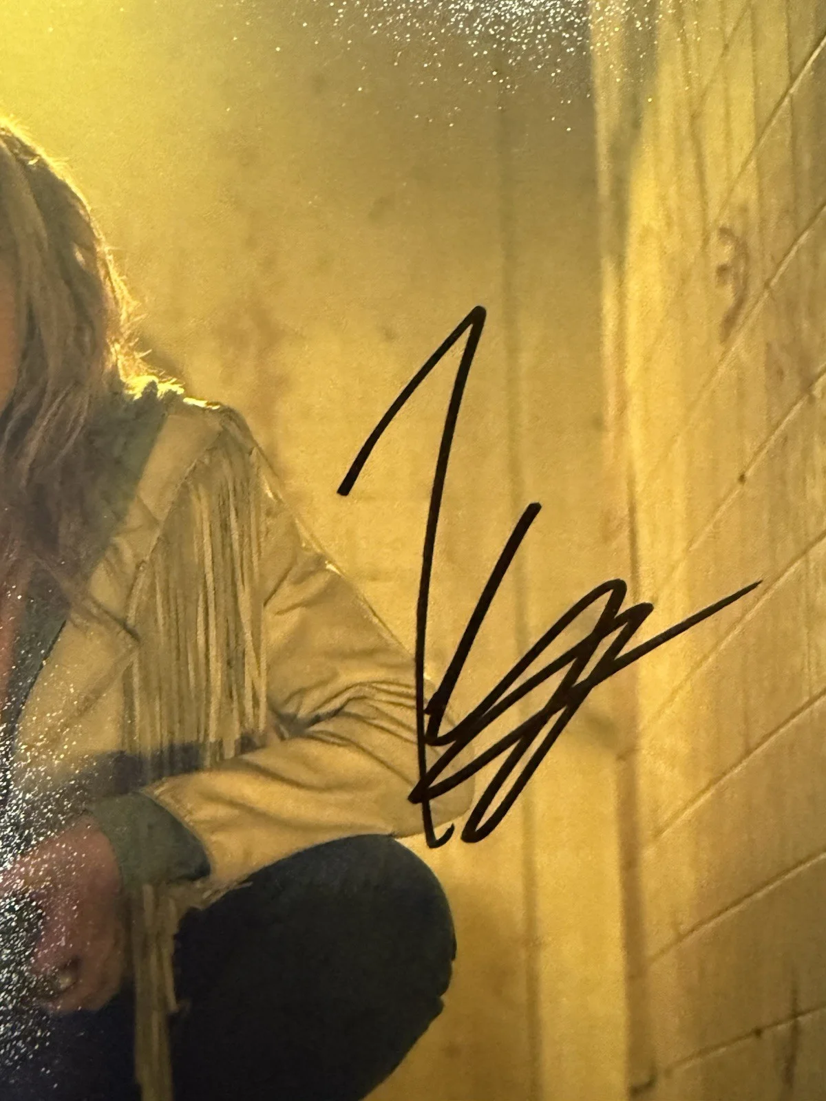 Kiernan Shipka — KIERNAN SHIKPA SIGNED 8x10 AUTOGRAPH TOTALLY KILLER PHOTO BECKETT BQ95758, изображение 2