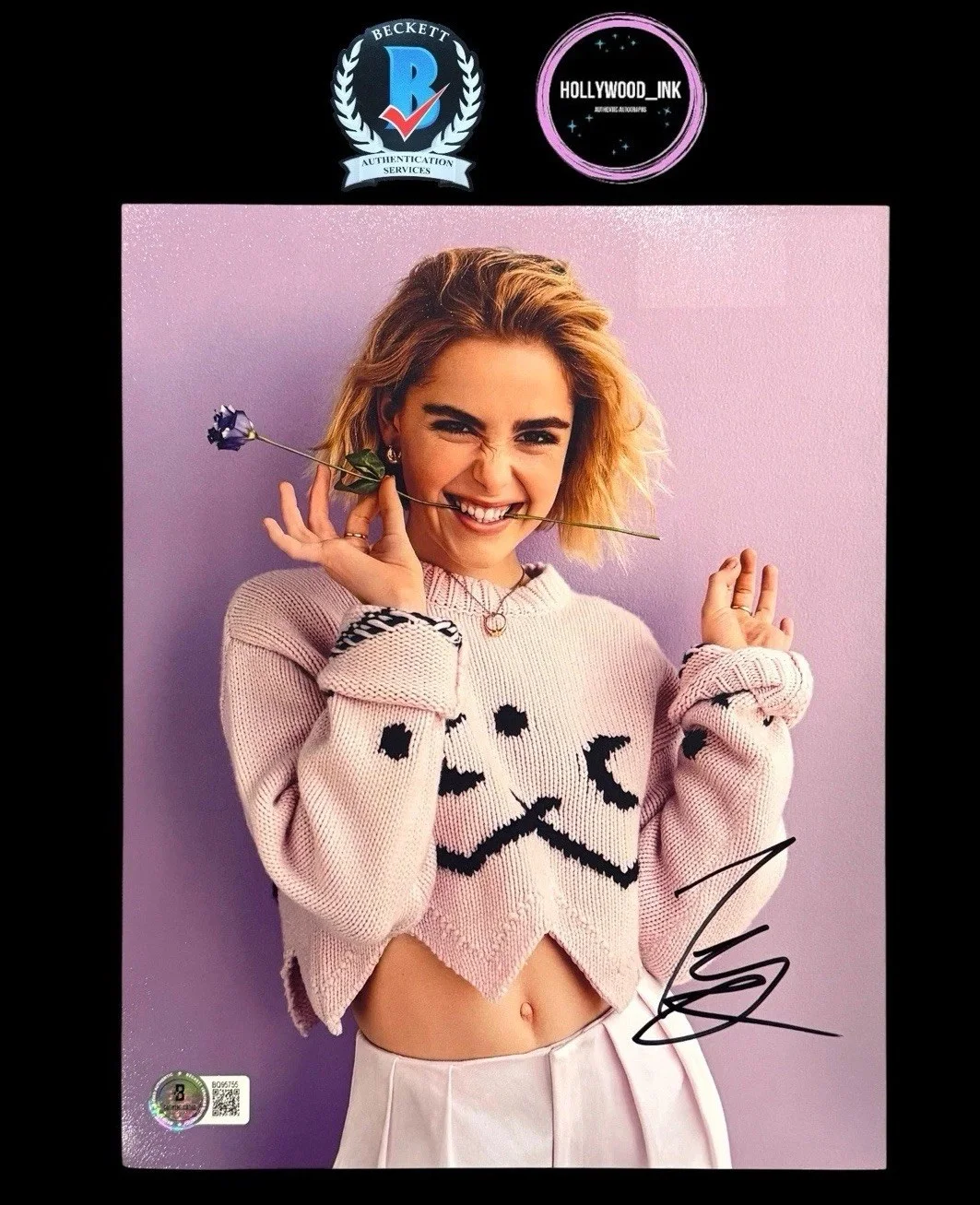 Kiernan Shipka — KIERNAN SHIKPA SIGNED 8x10 SEXY AUTOGRAPH PHOTO BECKETT BQ95755