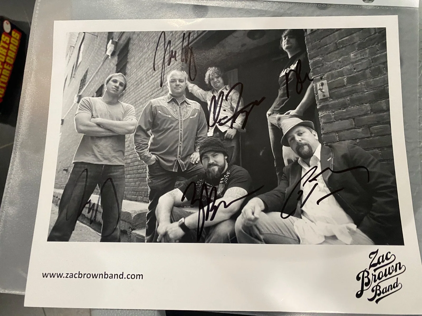 Coy Bowles, Zac Brown, Clay Cook, Chris Fryar, John Driskell Hopk — Zac Brown Band full band Signed Autograph 8x10 Photo - The Foundation