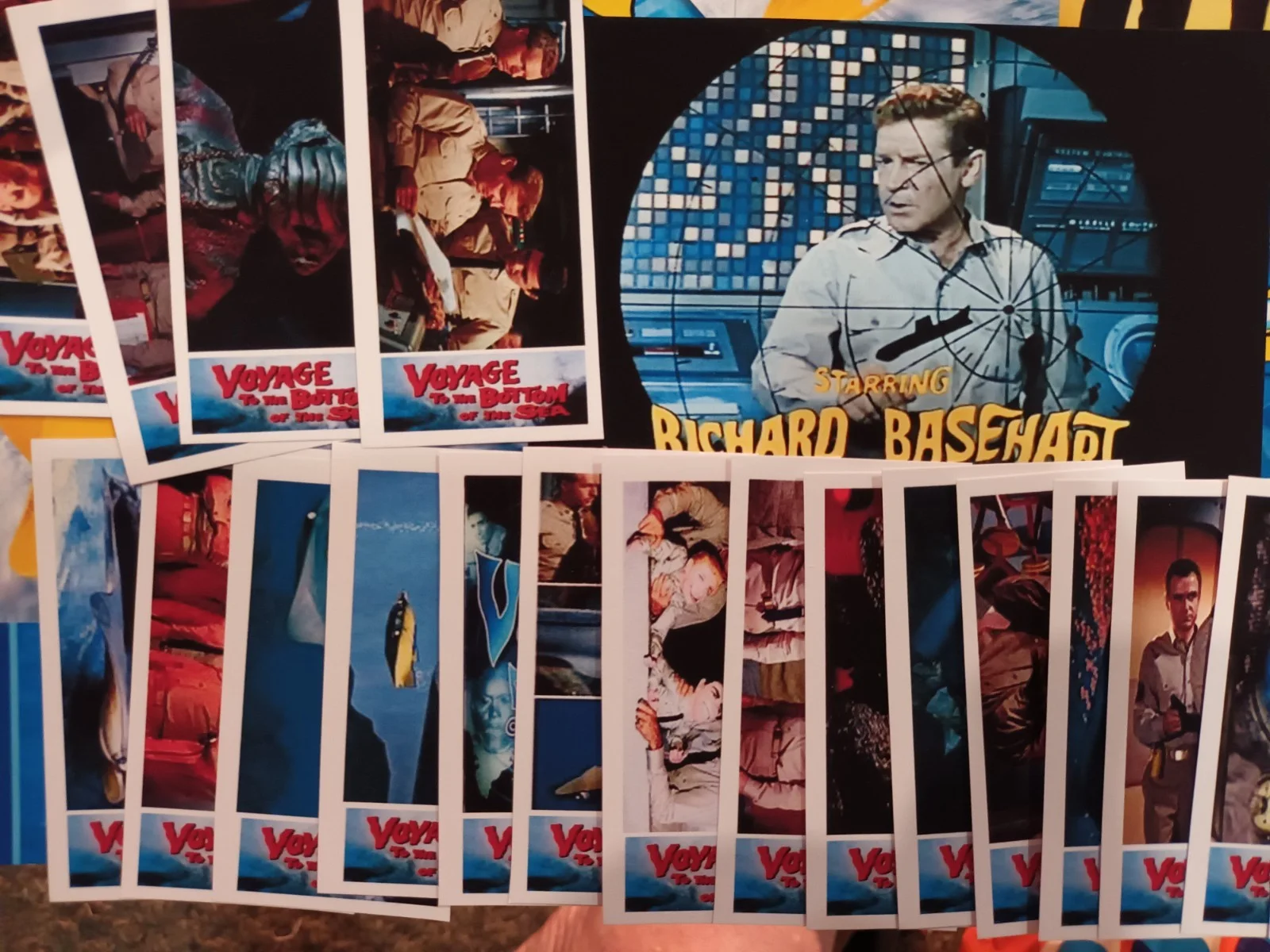 voyage to the bottom of the sea 16 matt finish 7x5ins lbby cards & 36 mini-cards, изображение 2