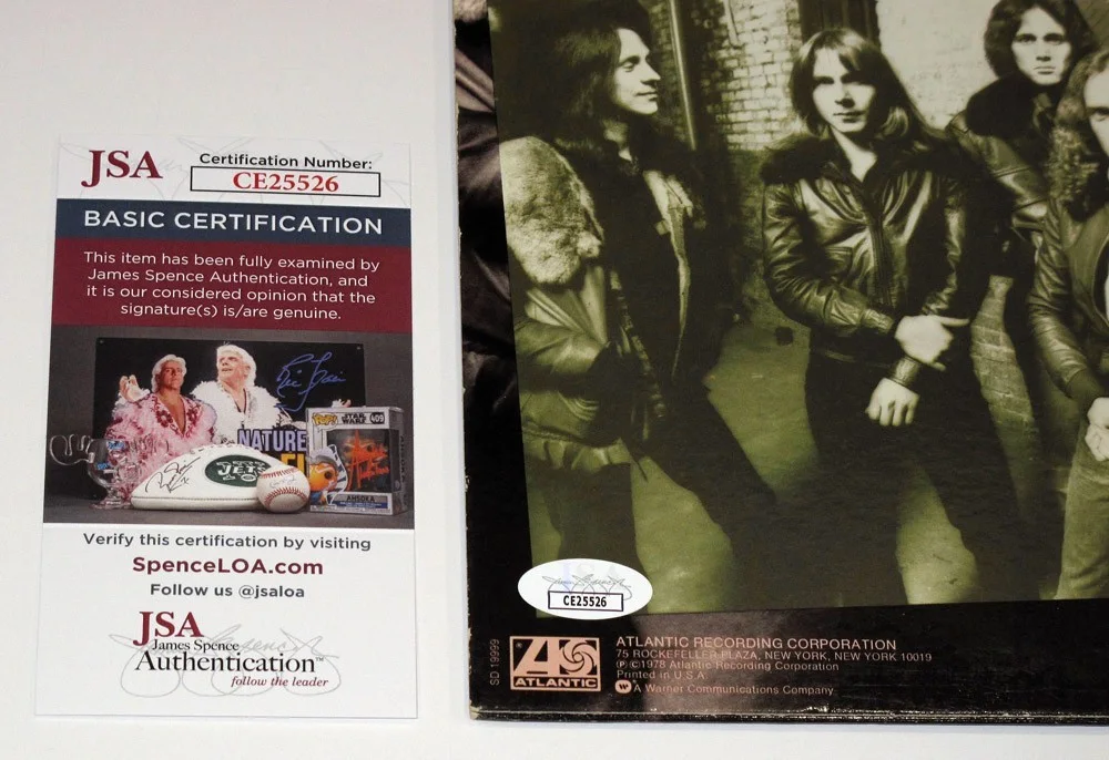 MICK JONES, LOU GRAMM — Mick Jones & Lou Gramm signed FOREIGNER "DOUBLE VISION" Vinyl Album JSA COA, image 3