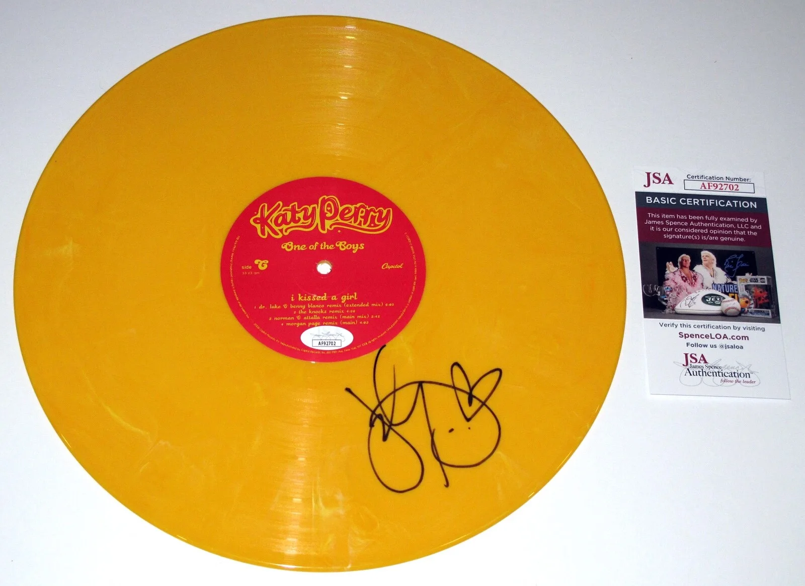 KATY PERRY — KATY PERRY signed "ONE OF THE BOYS" Yellow Vinyl Record PROOF Autographed JSA, изображение 4