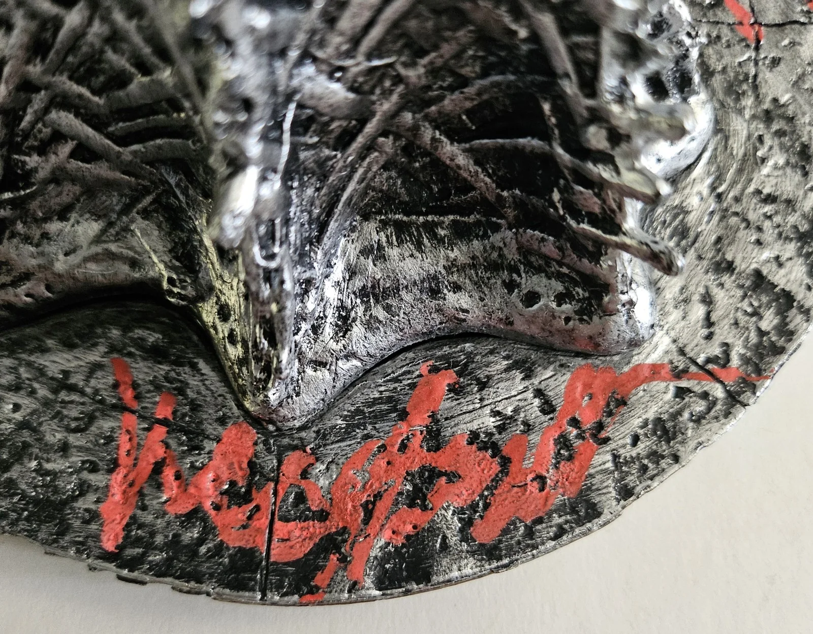 Harrington, Mamoa, Dinklage, Clarke — Game Of Thrones Iron Throne Prop Signed Mamoa Clarke Harrington Dinklage COA, image 4