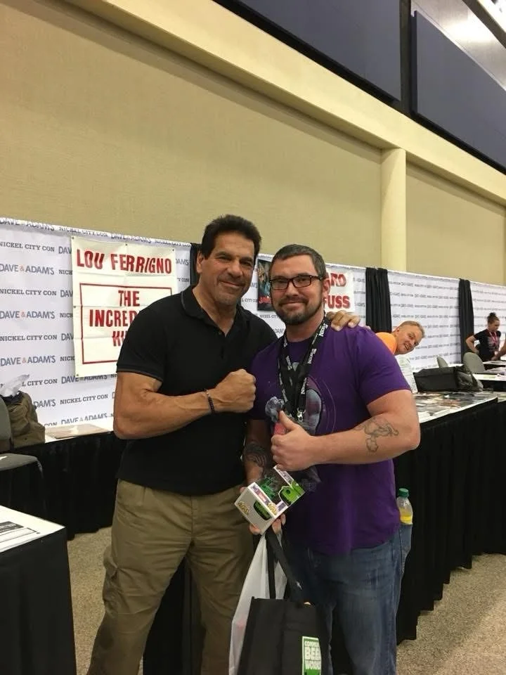 Lou Ferrigno — WWE Funko Marvel The Hulk 08 Lou Ferrigno Signed COA, image 2