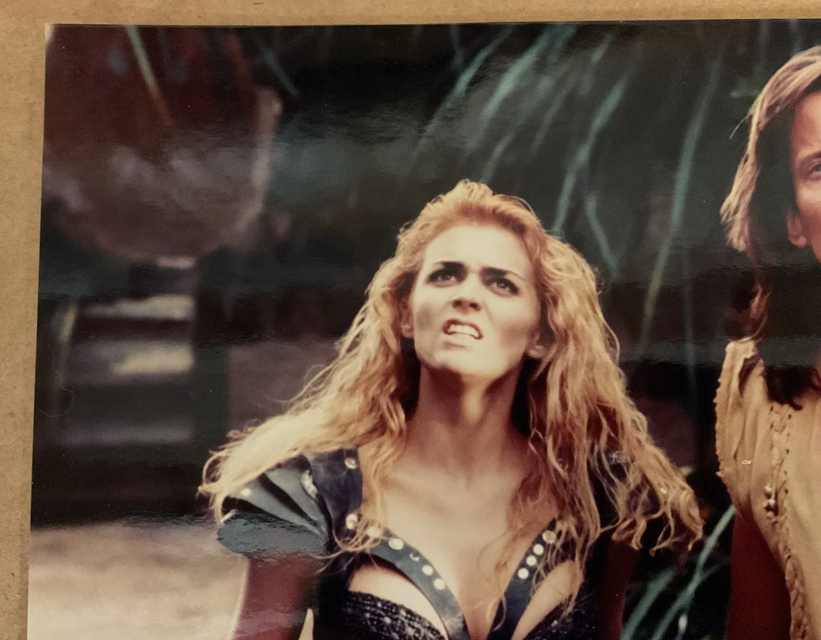 HUDSON LEICK AUTOGRAPHED PHOTO - As Callisto with Sorbo Hercules; Color; No CoA, изображение 3