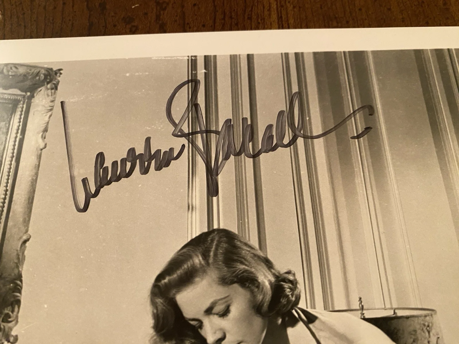 Robert Stack, Lauren Bacall — Robert Stack Lauren Bacall Signed Autographed Photo With COA The Gift Of Love, изображение 3