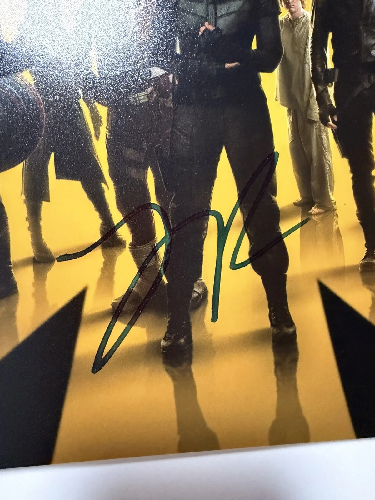 Lewis Pullman — Lewis Pullman signed 8x10 Thunderbolts* New Avengers autographed, image 2