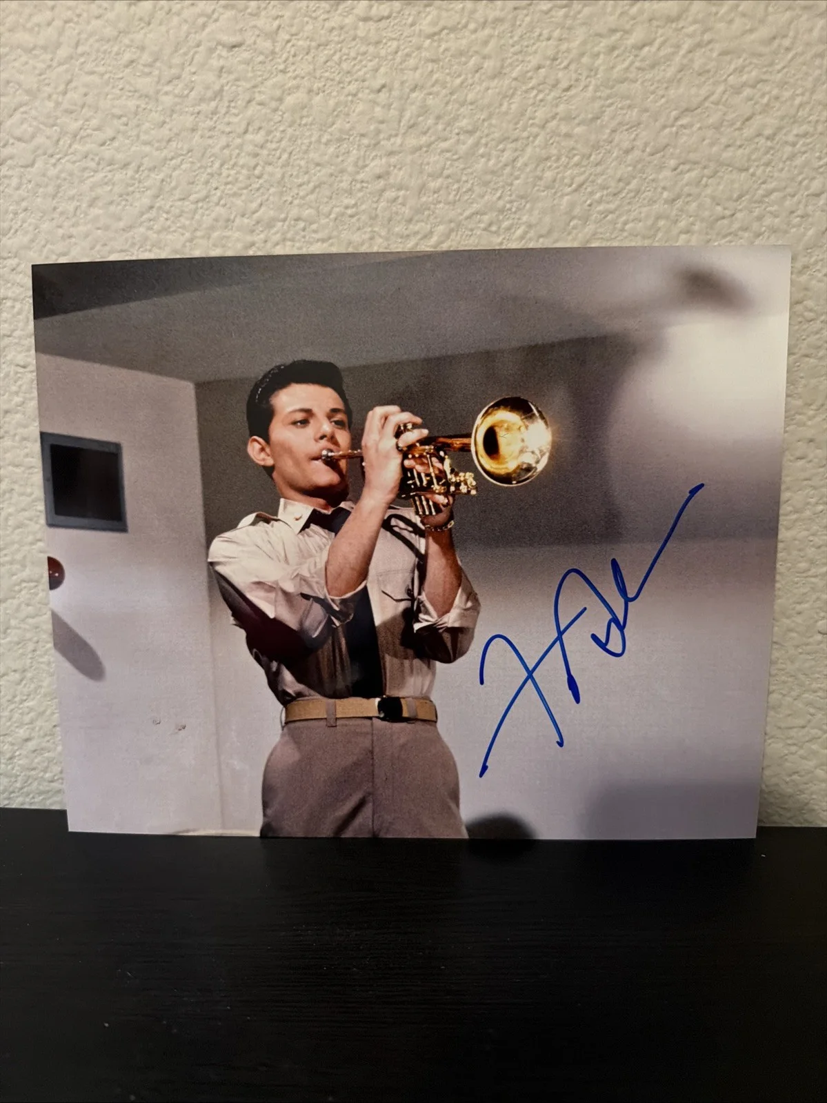 Frankie Avalon — Frankie Avalon Signed 8x10 Photo Autograph