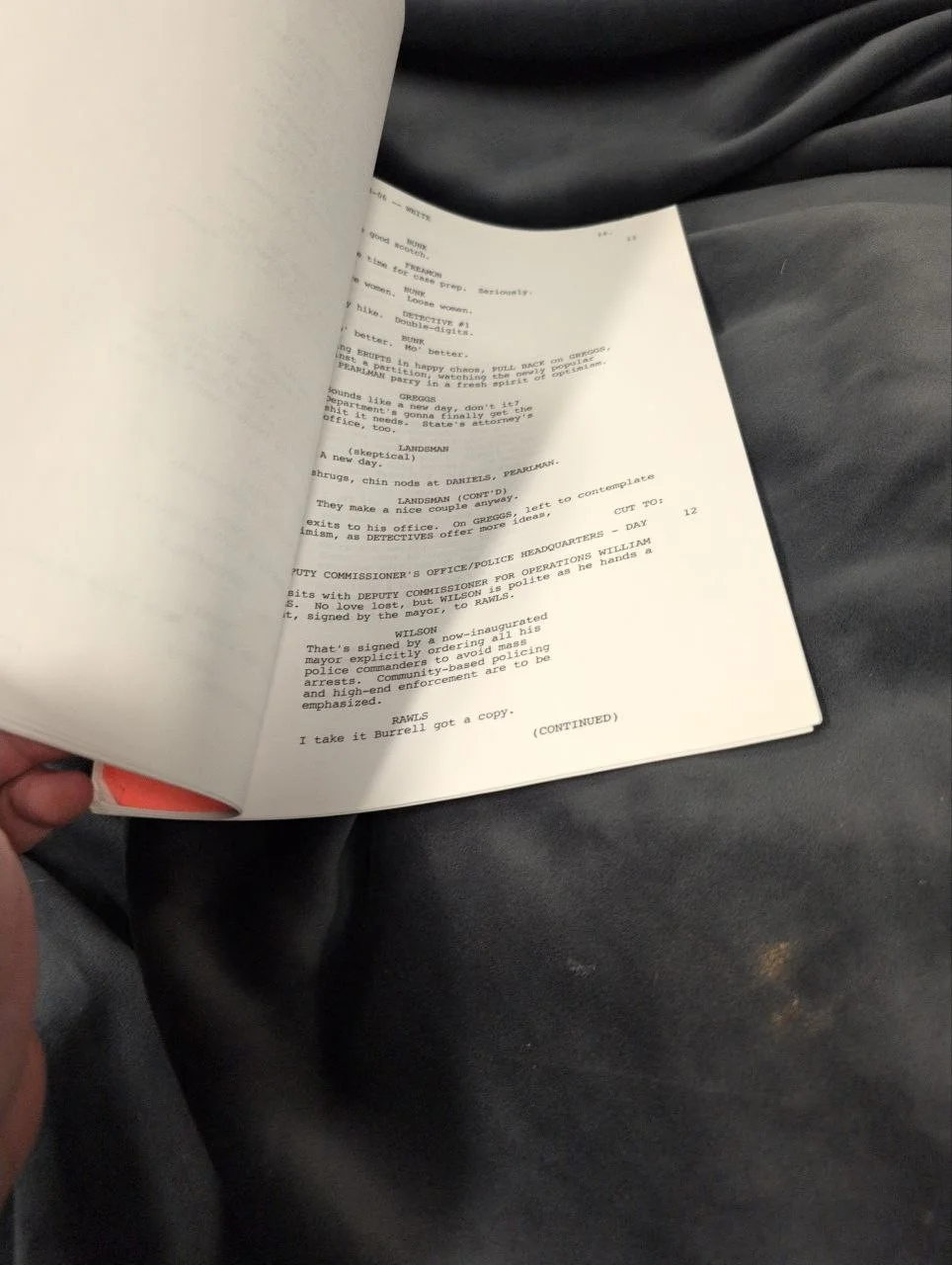 Isiah Whitlock Jr — ISIAH WHITLOCK JR Signed THE WIRE Script Ep 411 “A New Day” Sheeeeeit Clay Davis, image 3