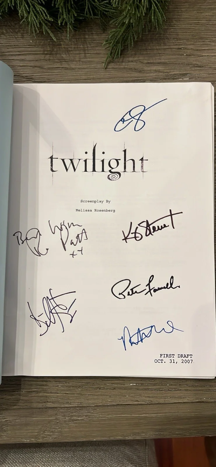 Major Cast — First & Second Draft Screenplays, Signed by Major Cast, COA, Vintage magazine, image 3