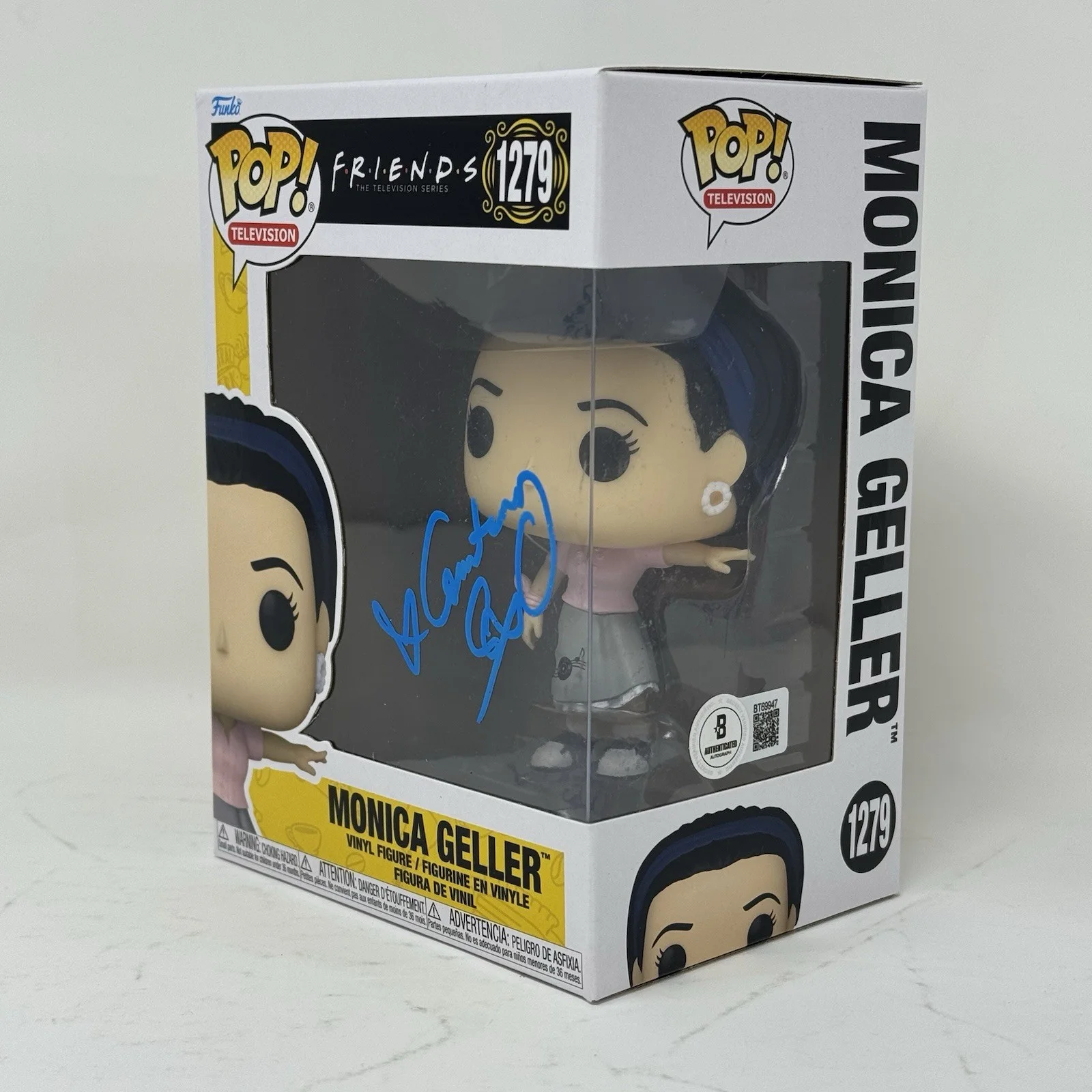 Courteney Cox — Courteney Cox Signed Friends Monica Geller Funko Pop #1279 Autograph Beckett COA, изображение 2
