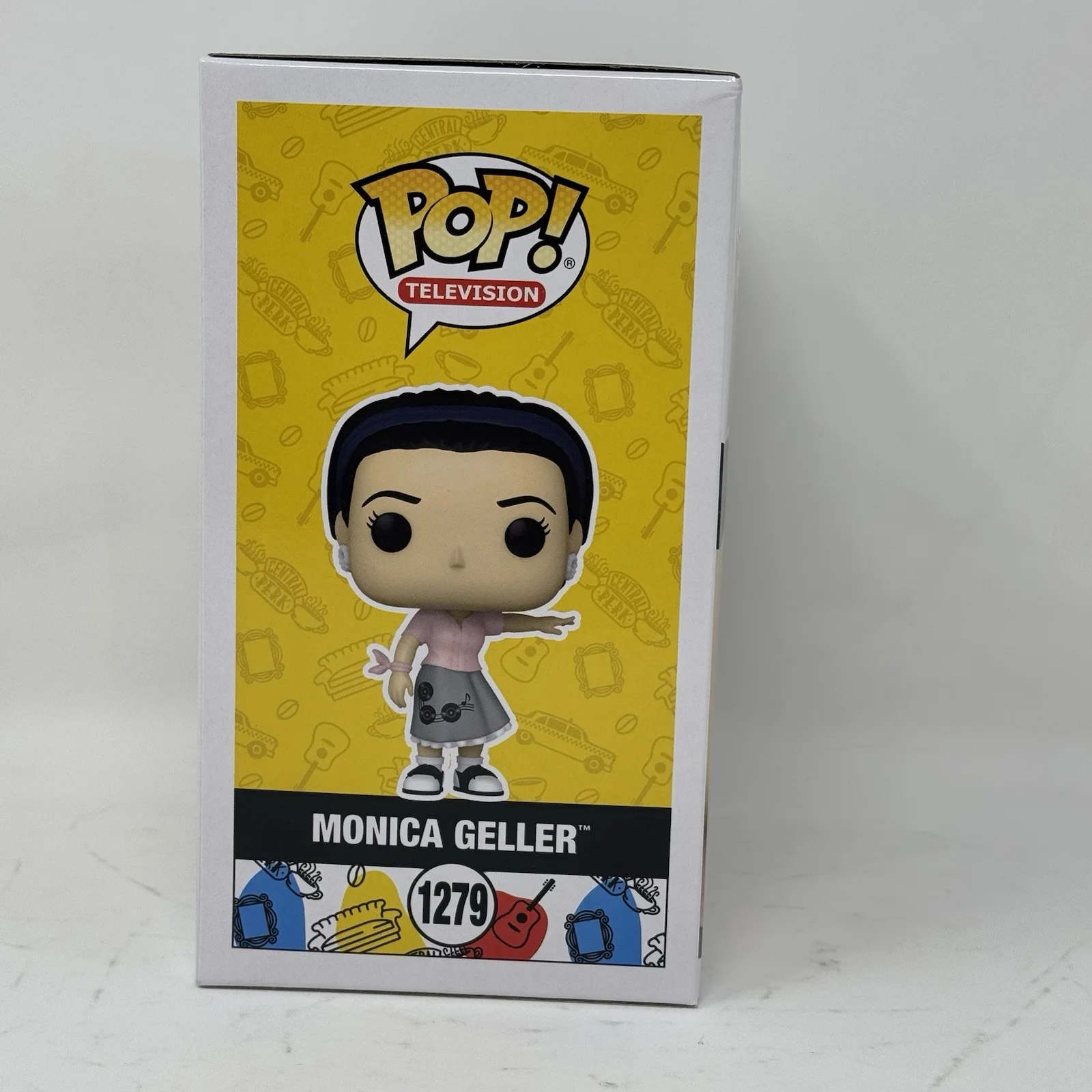 Courteney Cox — Courteney Cox Signed Friends Monica Geller Funko Pop #1279 Autograph Beckett COA, изображение 5